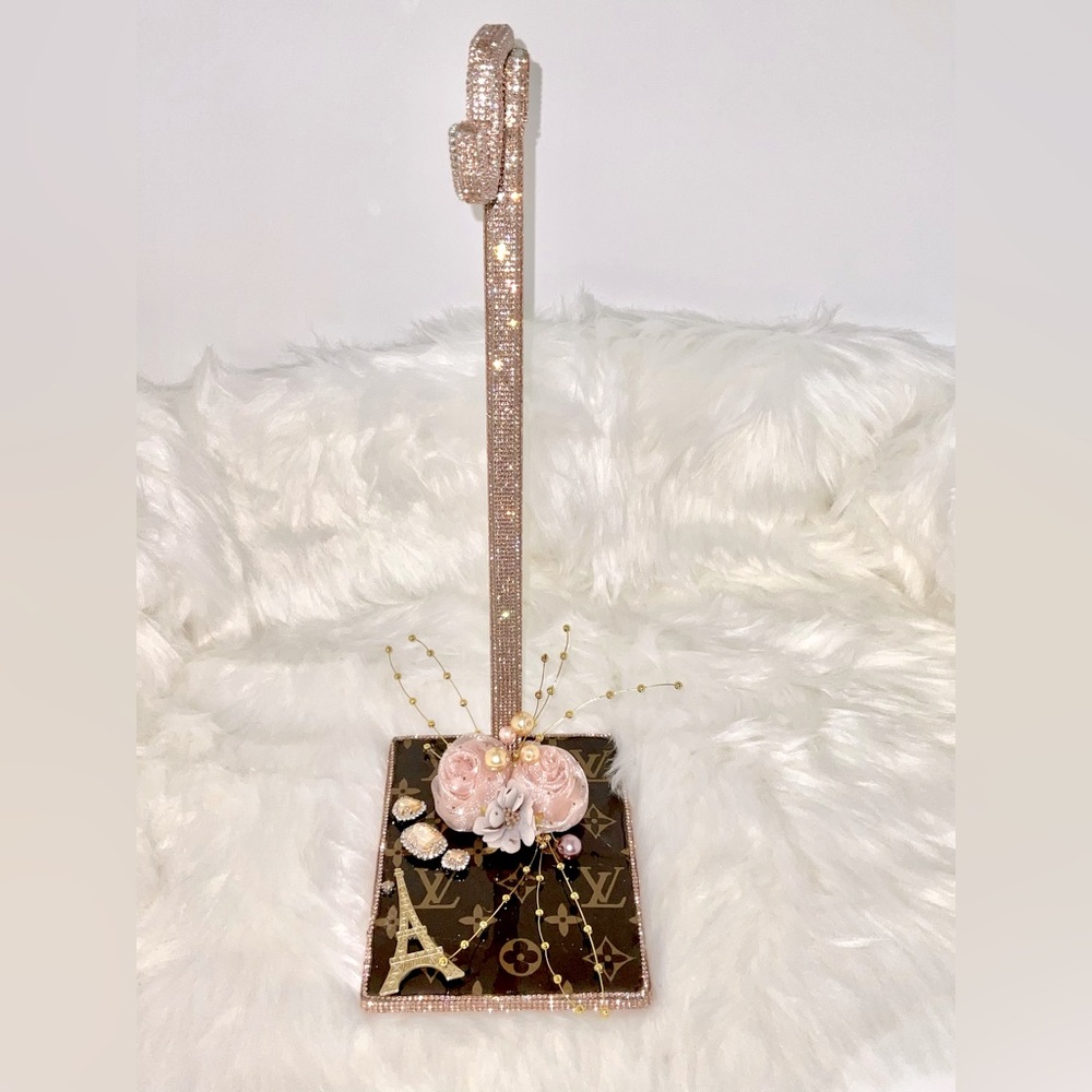 Handbag Purse Stand/Display with crystals, adjustable high, heavy iron